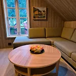 Stunning 3-bedroom At Waterfront Holiday home