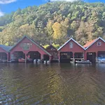 Semesterbostad Stunning 3-bedroom At Waterfront Feda