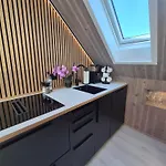Stunning 3-bedroom At Waterfront