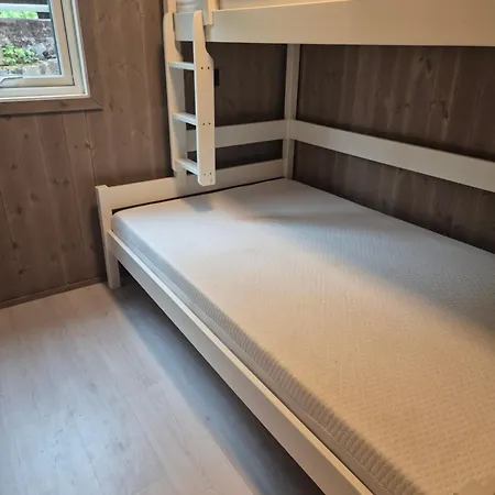 Stunning 3-bedroom At Waterfront *