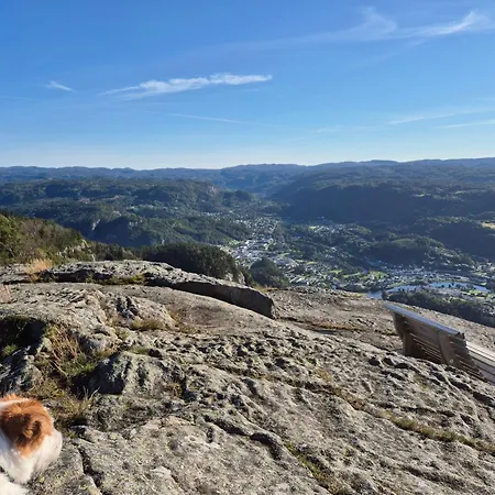 Stunning 3-bedroom At Waterfront בית נופש *