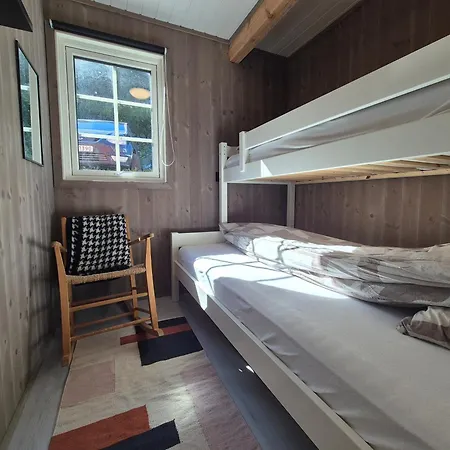 בית נופש Stunning 3-bedroom At Waterfront