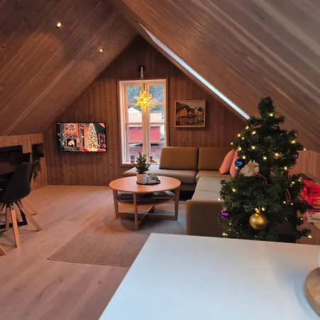 Stunning 3-bedroom At Waterfront
