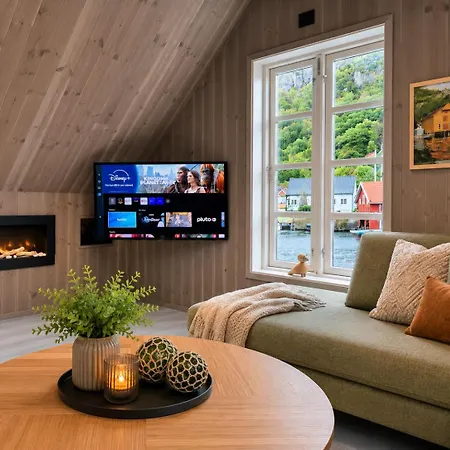 Stunning 3-bedroom At Waterfront