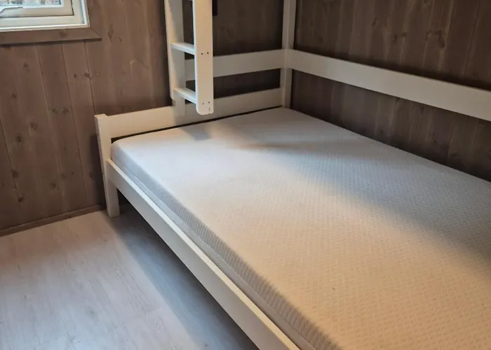 Stunning 3-bedroom At Waterfront *